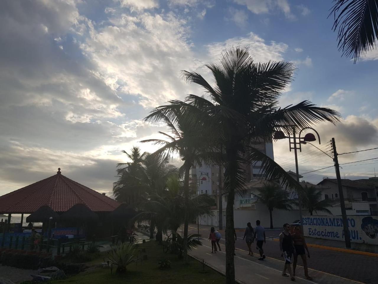 Pousada Elegance Beira Mar Итаньяэн Экстерьер фото